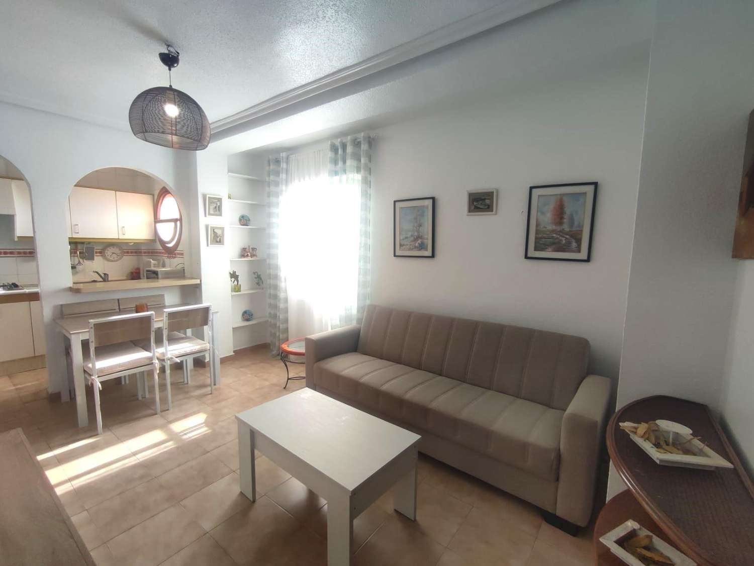 APPARTAMENTO CON VISTA LIBERA E PISCINA COMUNALE TORREVIEJA