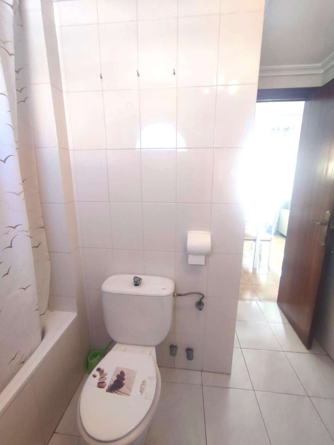 APPARTAMENTO CON VISTA LIBERA E PISCINA COMUNALE TORREVIEJA