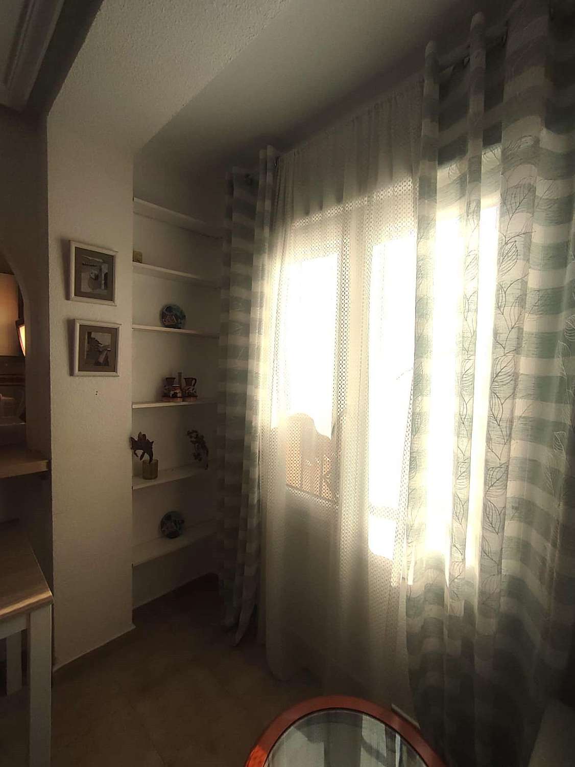 APPARTAMENTO CON VISTA LIBERA E PISCINA COMUNALE TORREVIEJA