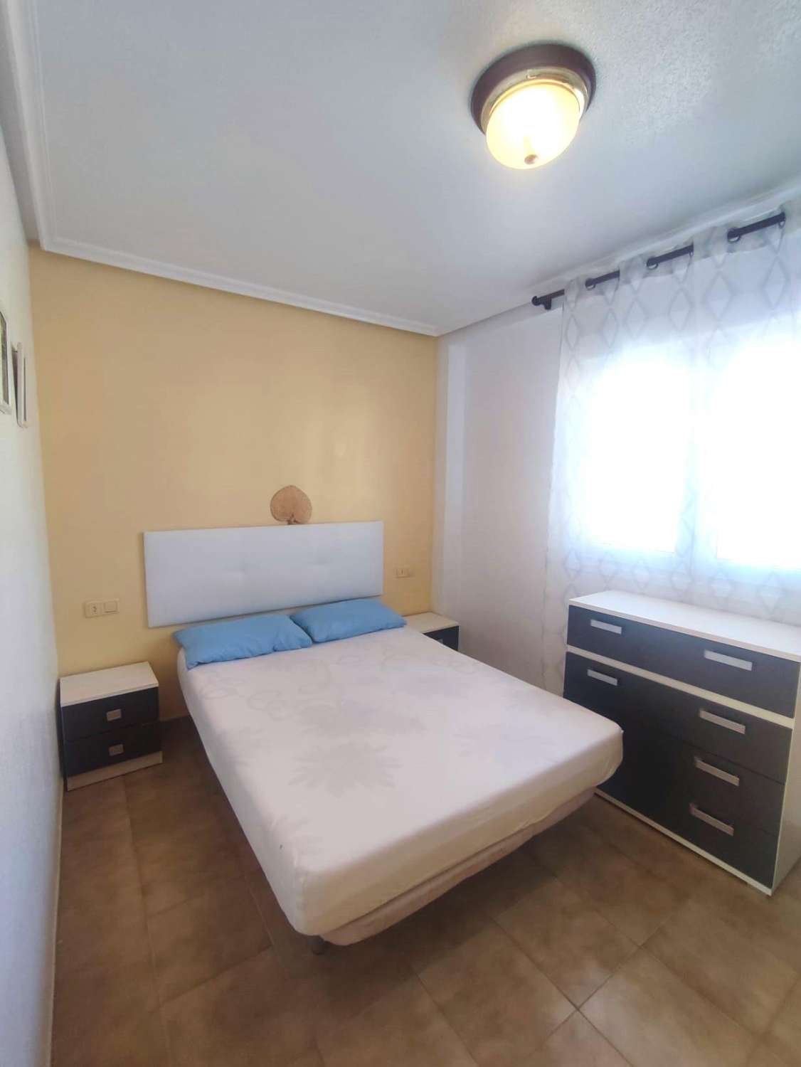 APPARTAMENTO CON VISTA LIBERA E PISCINA COMUNALE TORREVIEJA