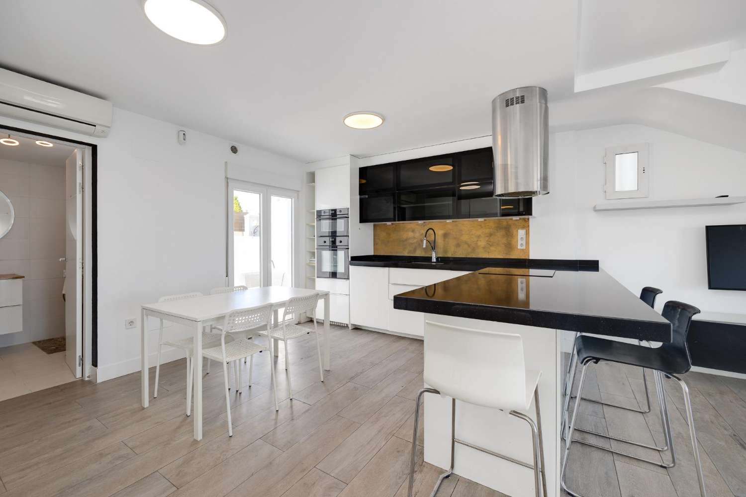 Vila en venda in Nueva Torrevieja - Aguas Nuevas