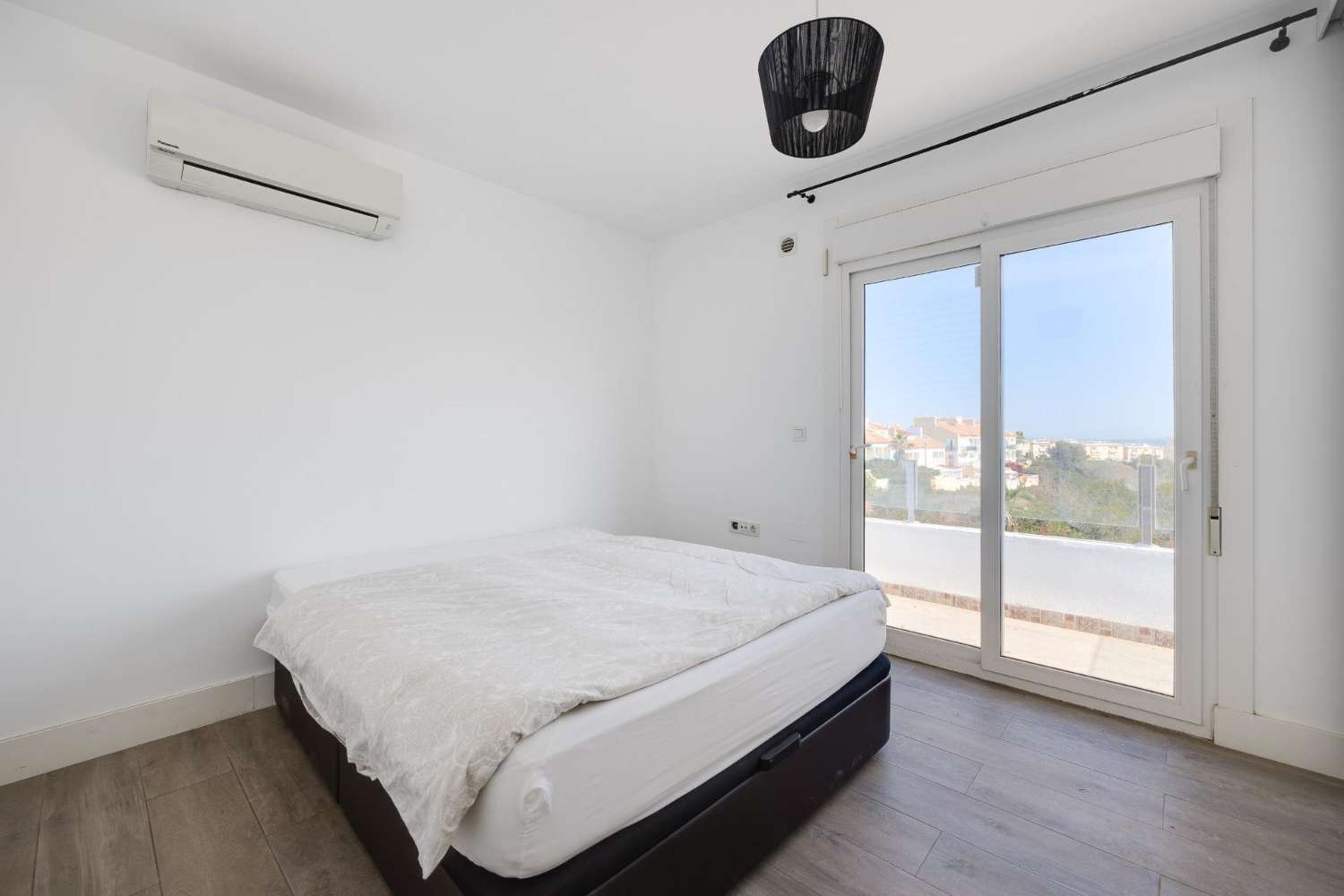 Vila en venda in Nueva Torrevieja - Aguas Nuevas
