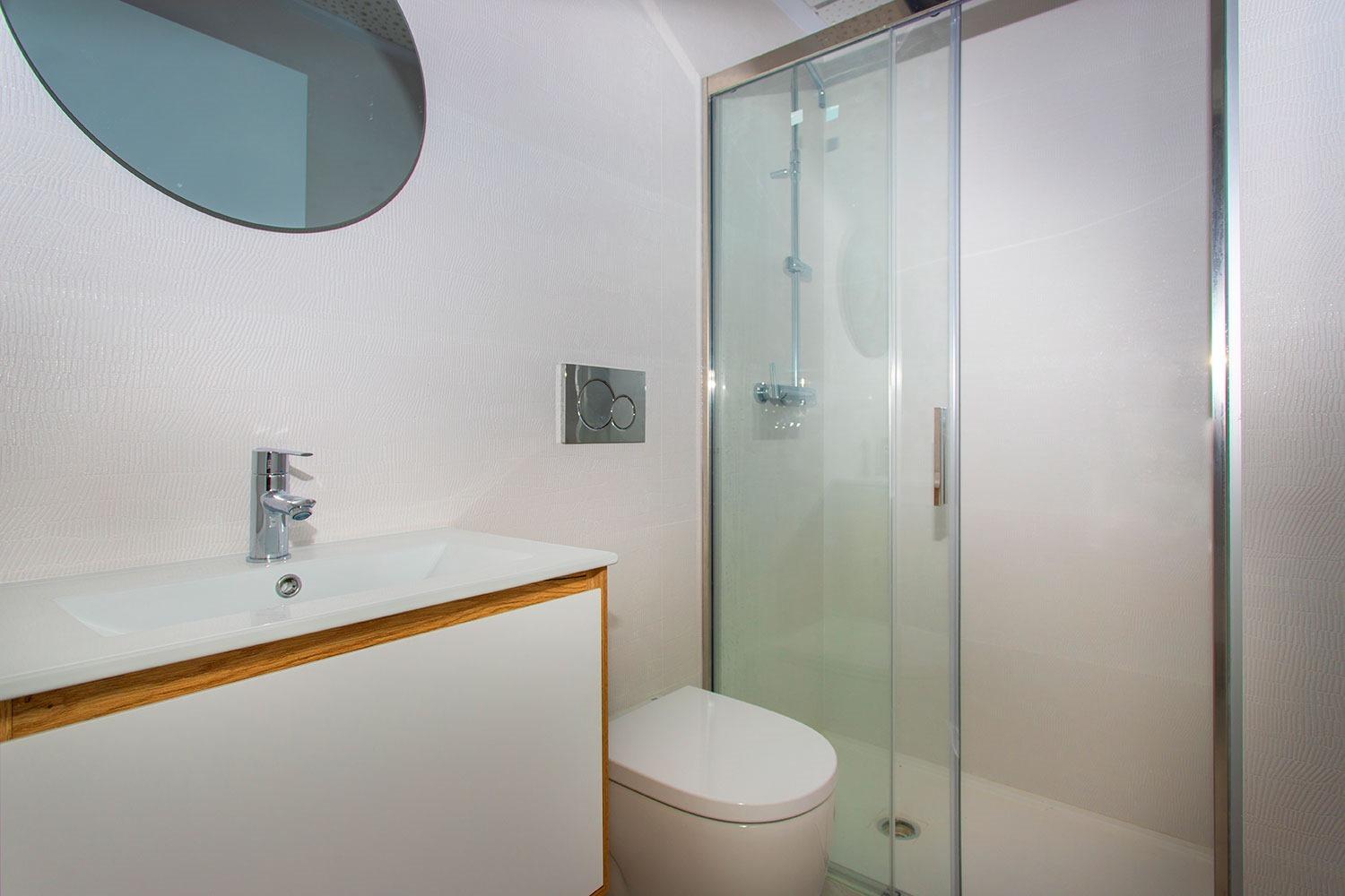 Moderne lejlighed med delvis havudsigt, 2 soveværelser, 2 badeværelser, tagterrasse med pool og havudsigt, cirka 2 minutters gang fra Playa del Cura