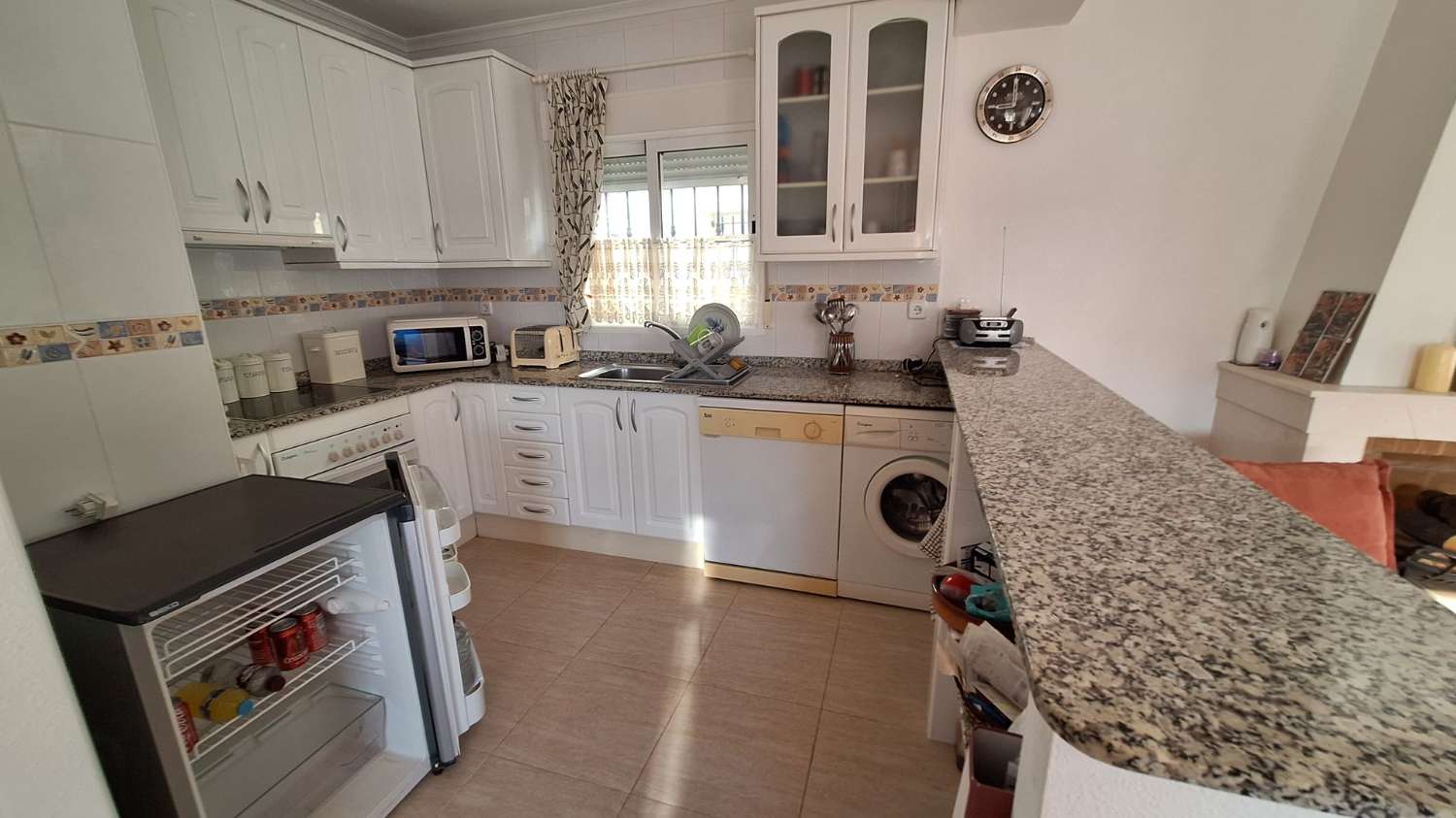 Villa til salg i Urbanizaciones (Guardamar del Segura)