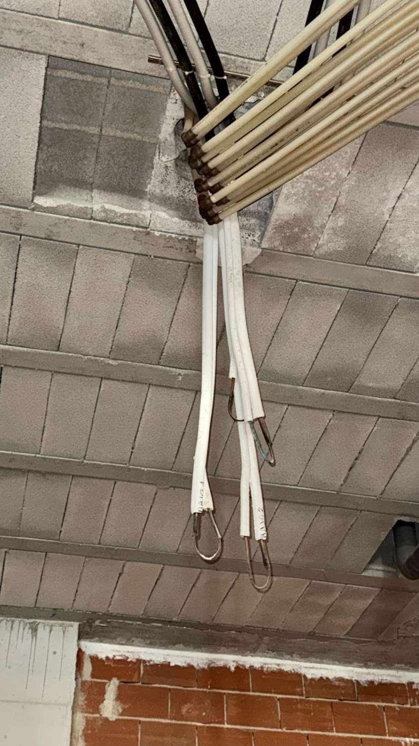 Комерційні приміщення на продаж в Playa del Cura (Torrevieja)