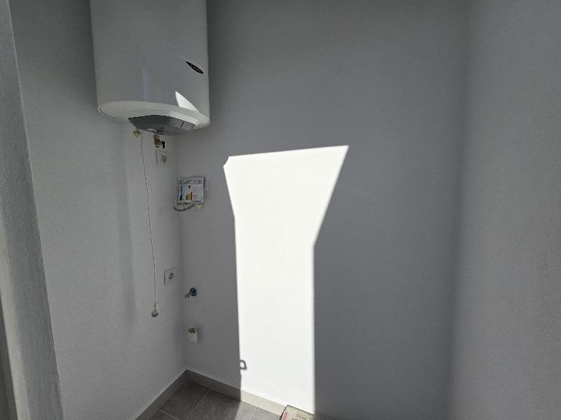 Atico, como nuevo, con magnificas vistas al mar, 2 dormitorios, 1 baño, gran terraza, a unos pasos de las piscinas naturales