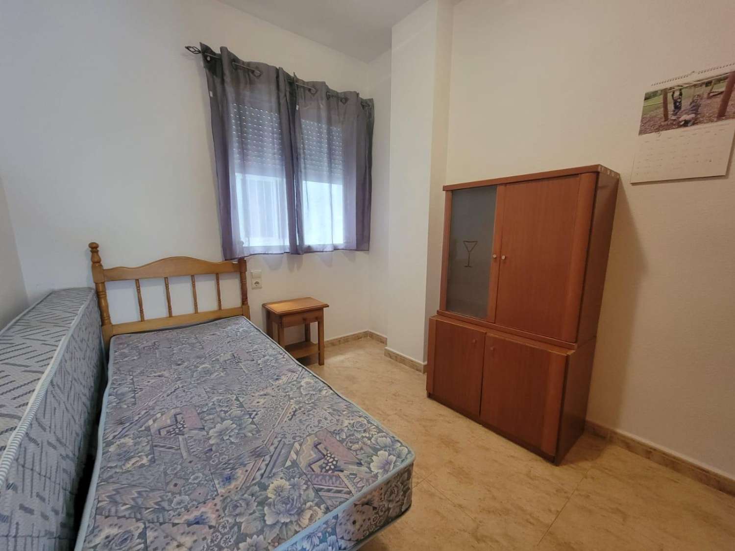 Apartamento de 2 dormitorios, 1 baño, piscina comunitaria, a unos 500 m de la Playa del Cura