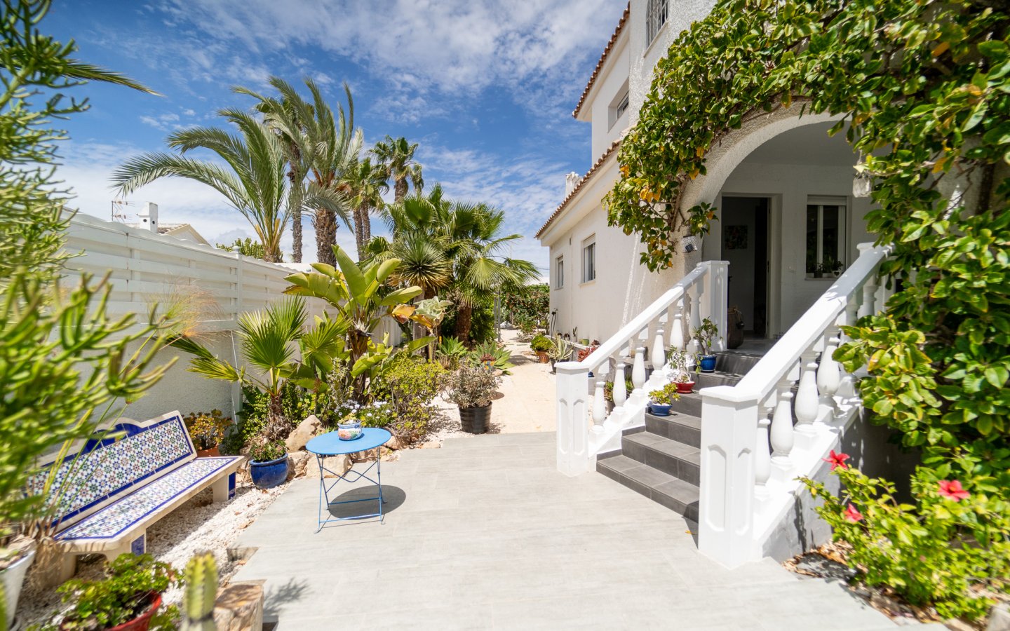 Renovert frittliggende villa med privat basseng i Torrevieja (La Siesta)