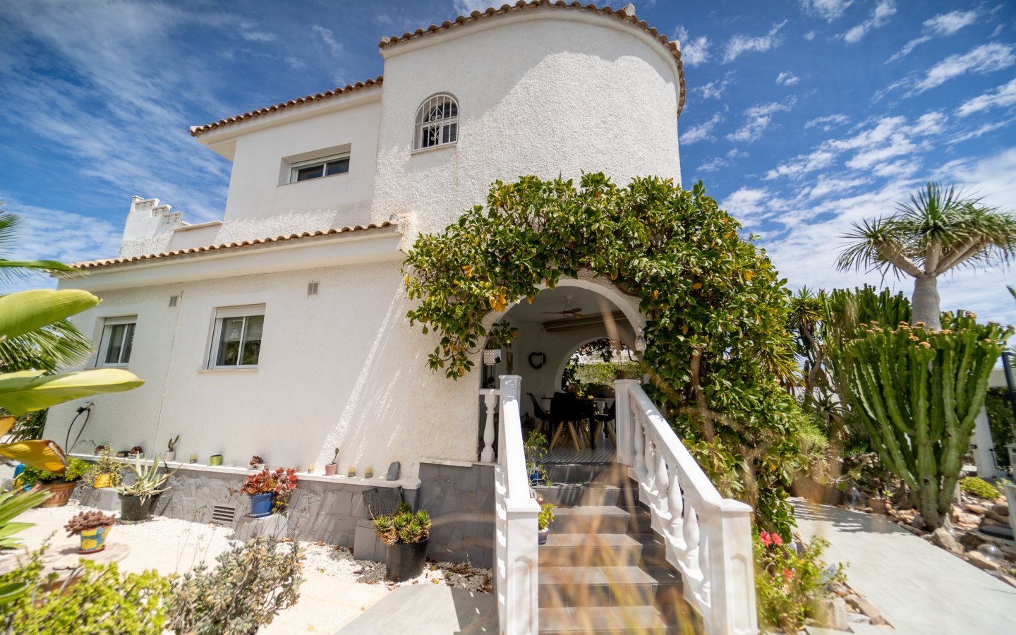 Renovert frittliggende villa med privat basseng i Torrevieja (La Siesta)