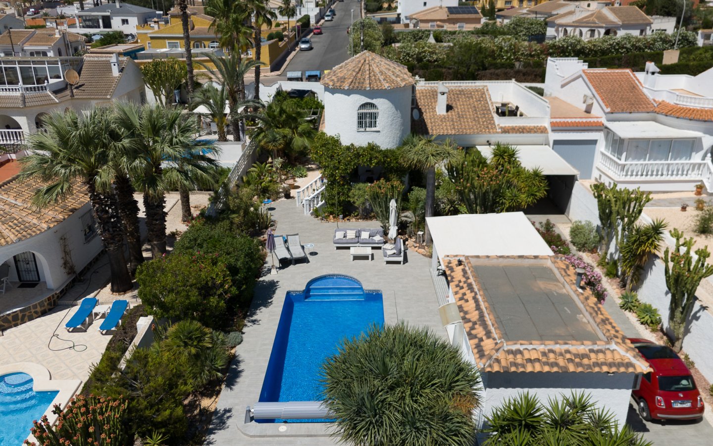 Renovert frittliggende villa med privat basseng i Torrevieja (La Siesta)