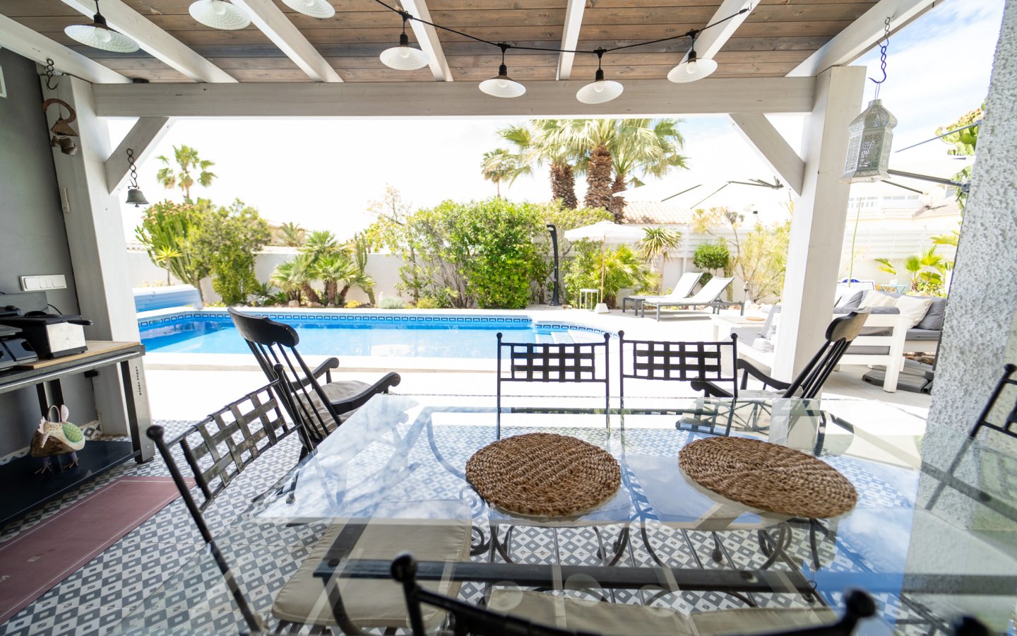 Renovert frittliggende villa med privat basseng i Torrevieja (La Siesta)