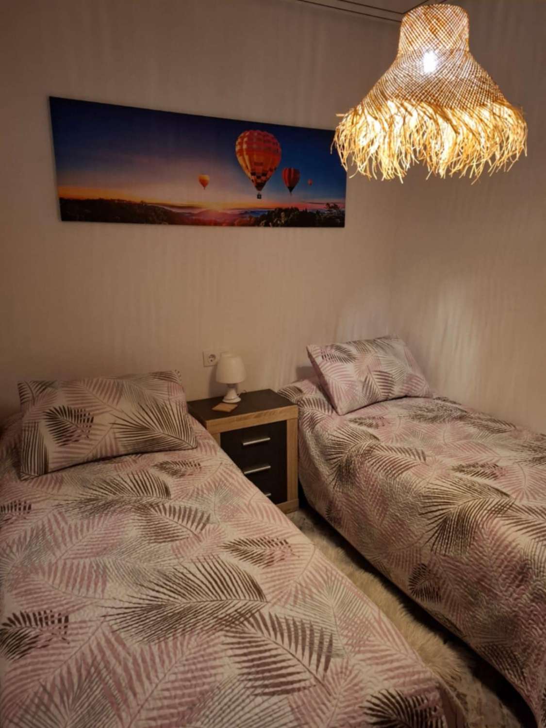 Flott mulighet med turistinformasjon, leilighet med 2 soverom 150 meter fra Playa Del Cura Torrevieja