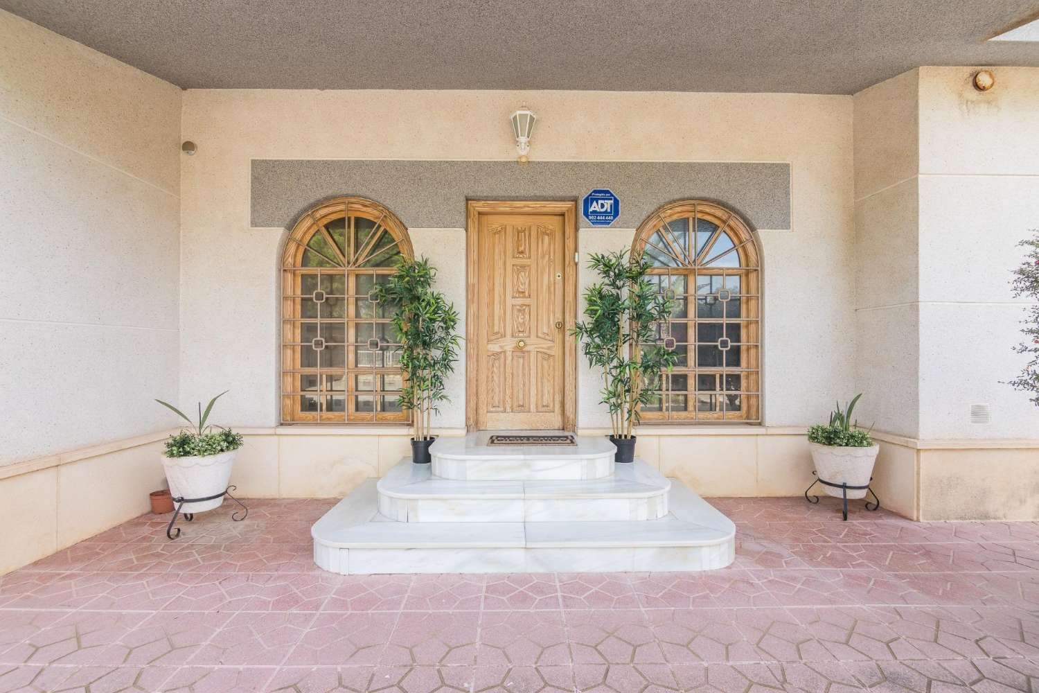 Chalet independiente de lujo en suelo urbanizable Elche ( Alicante)