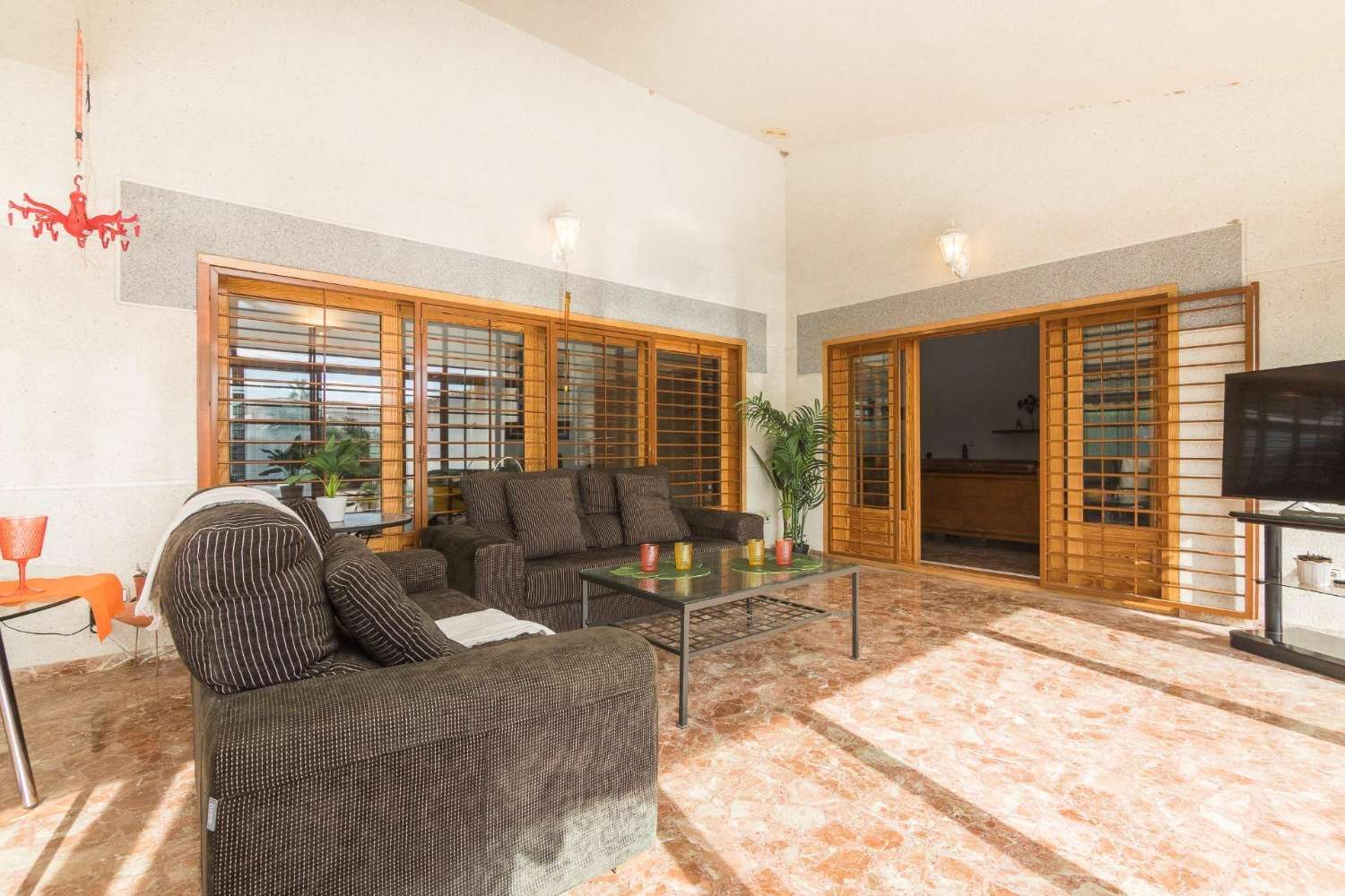 Chalet independiente de lujo en suelo urbanizable Elche ( Alicante)