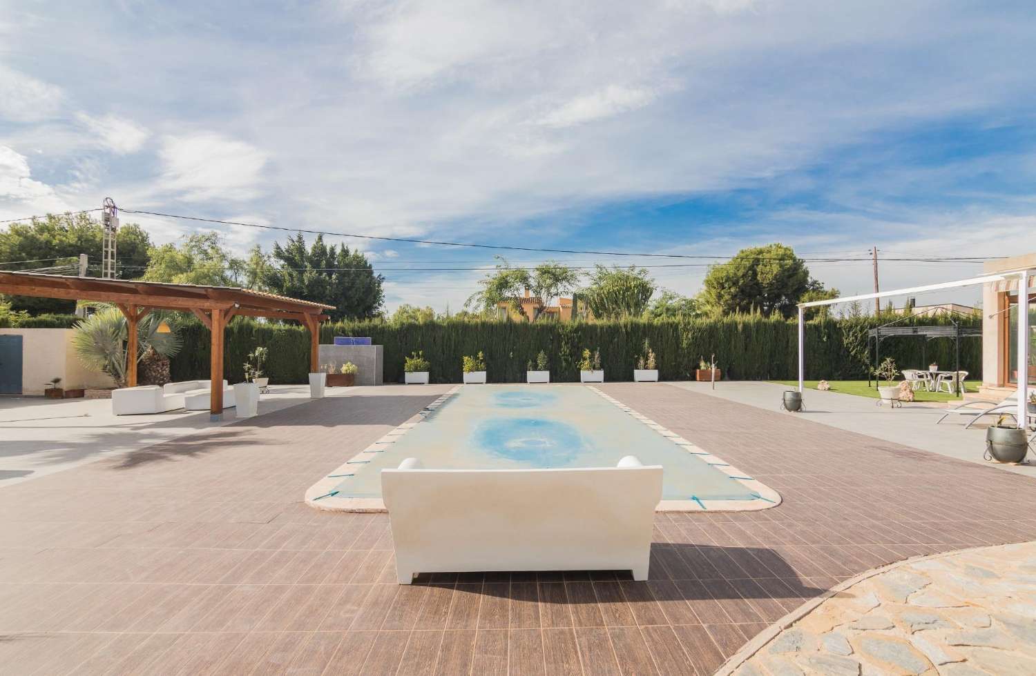 Chalet independiente de lujo en suelo urbanizable Elche ( Alicante)