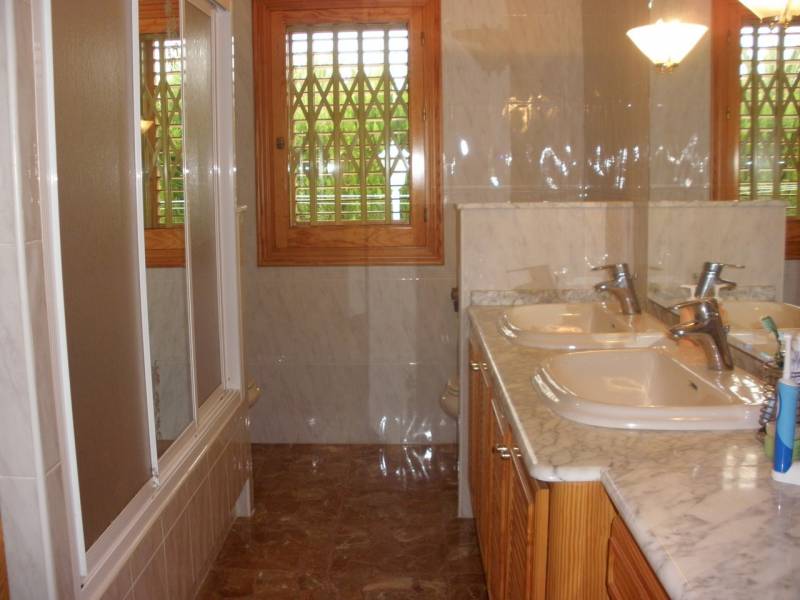 Chalet independiente de lujo en suelo urbanizable Elche ( Alicante)