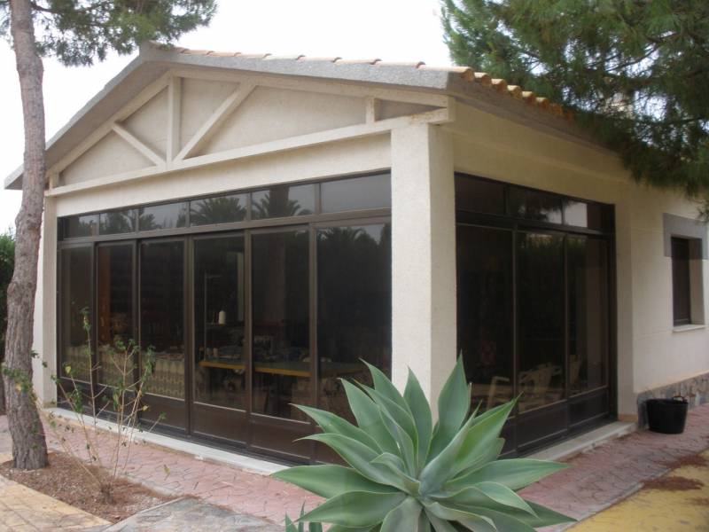 Chalet independiente de lujo en suelo urbanizable Elche ( Alicante)