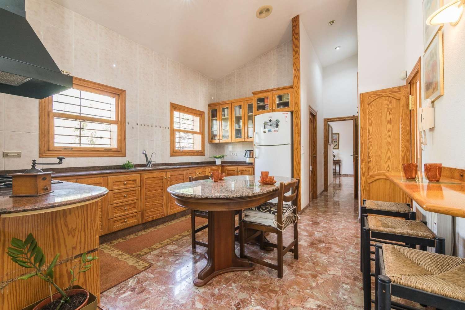 Chalet independiente de lujo en suelo urbanizable Elche ( Alicante)