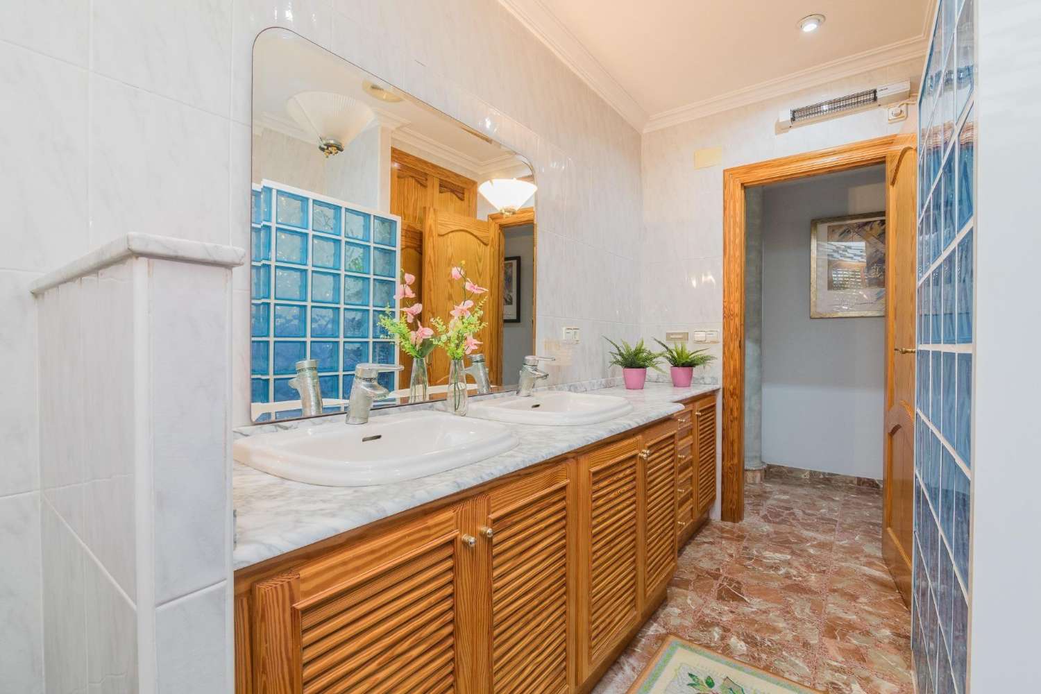 Chalet independiente de lujo en suelo urbanizable Elche ( Alicante)