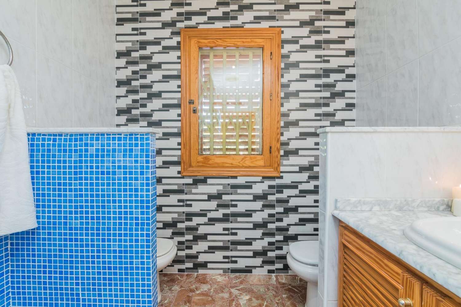 Chalet independiente de lujo en suelo urbanizable Elche ( Alicante)