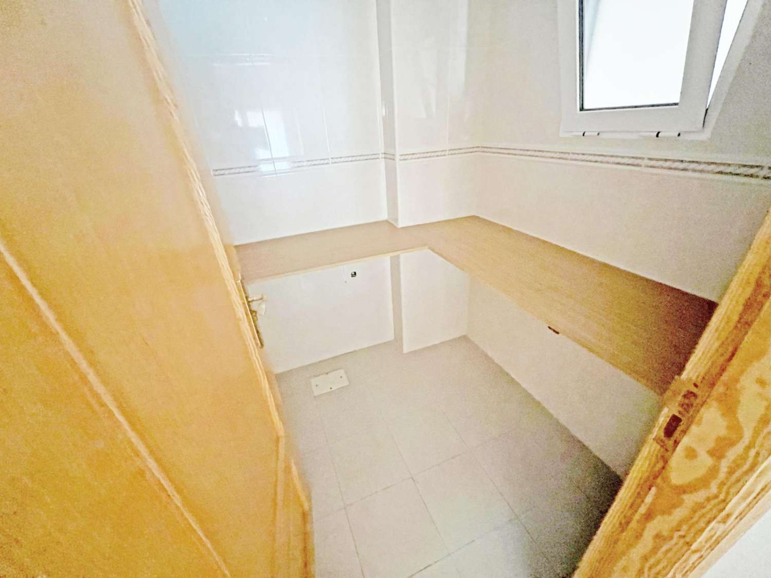 Geschäftsräume in Guardamar Del Segura (Pueblo)