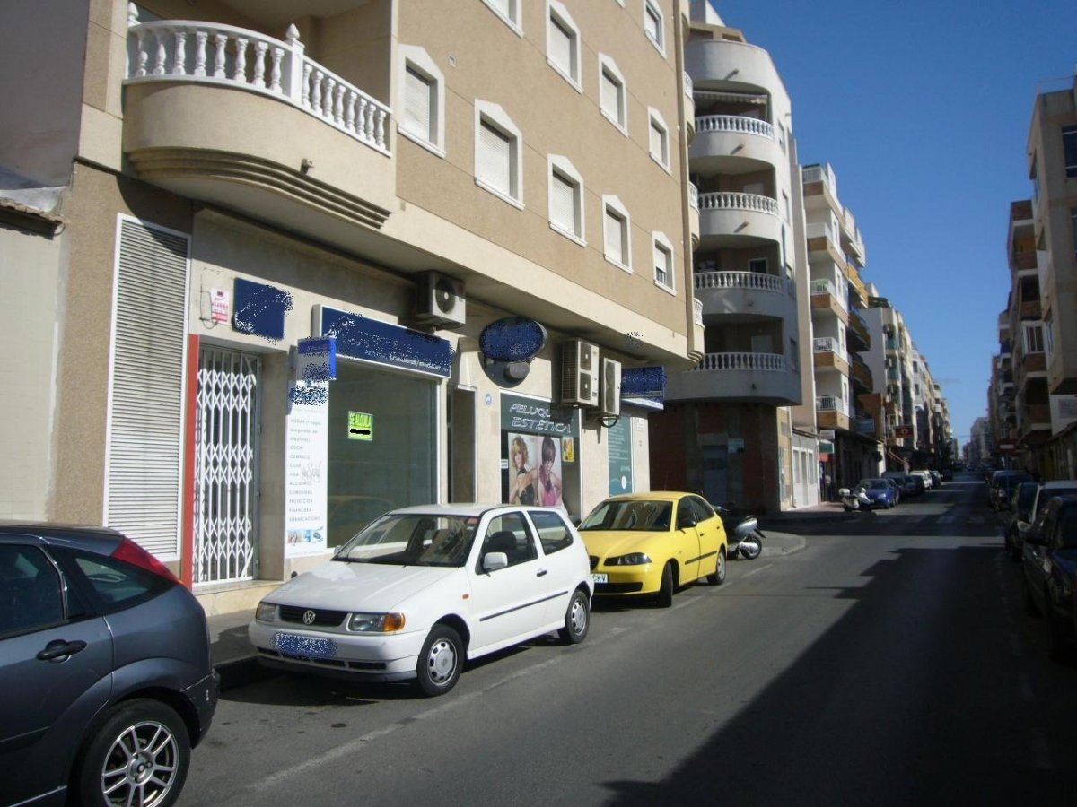 Gewerbefläche wenige Meter vom Mercadona Center entfernt, Torrevieja
