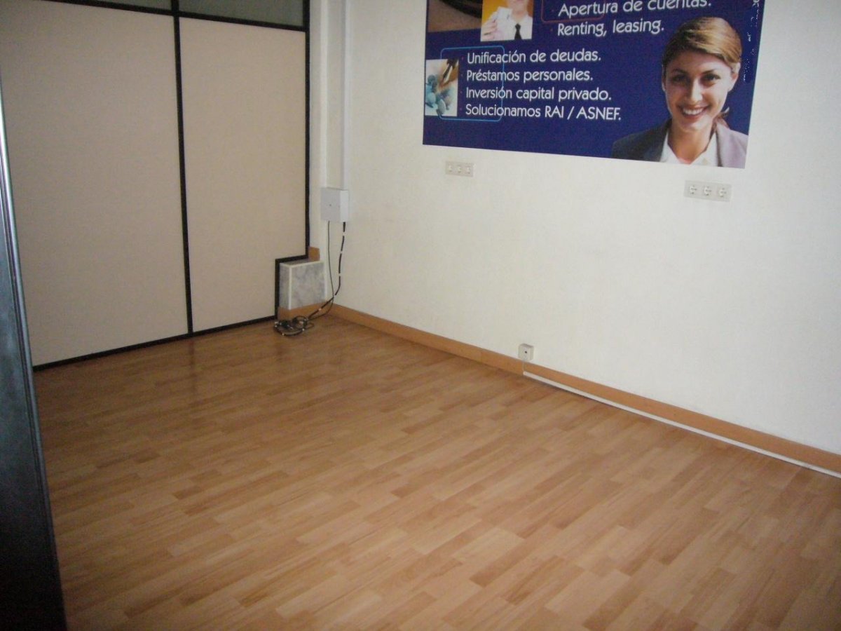 Gewerbefläche wenige Meter vom Mercadona Center entfernt, Torrevieja