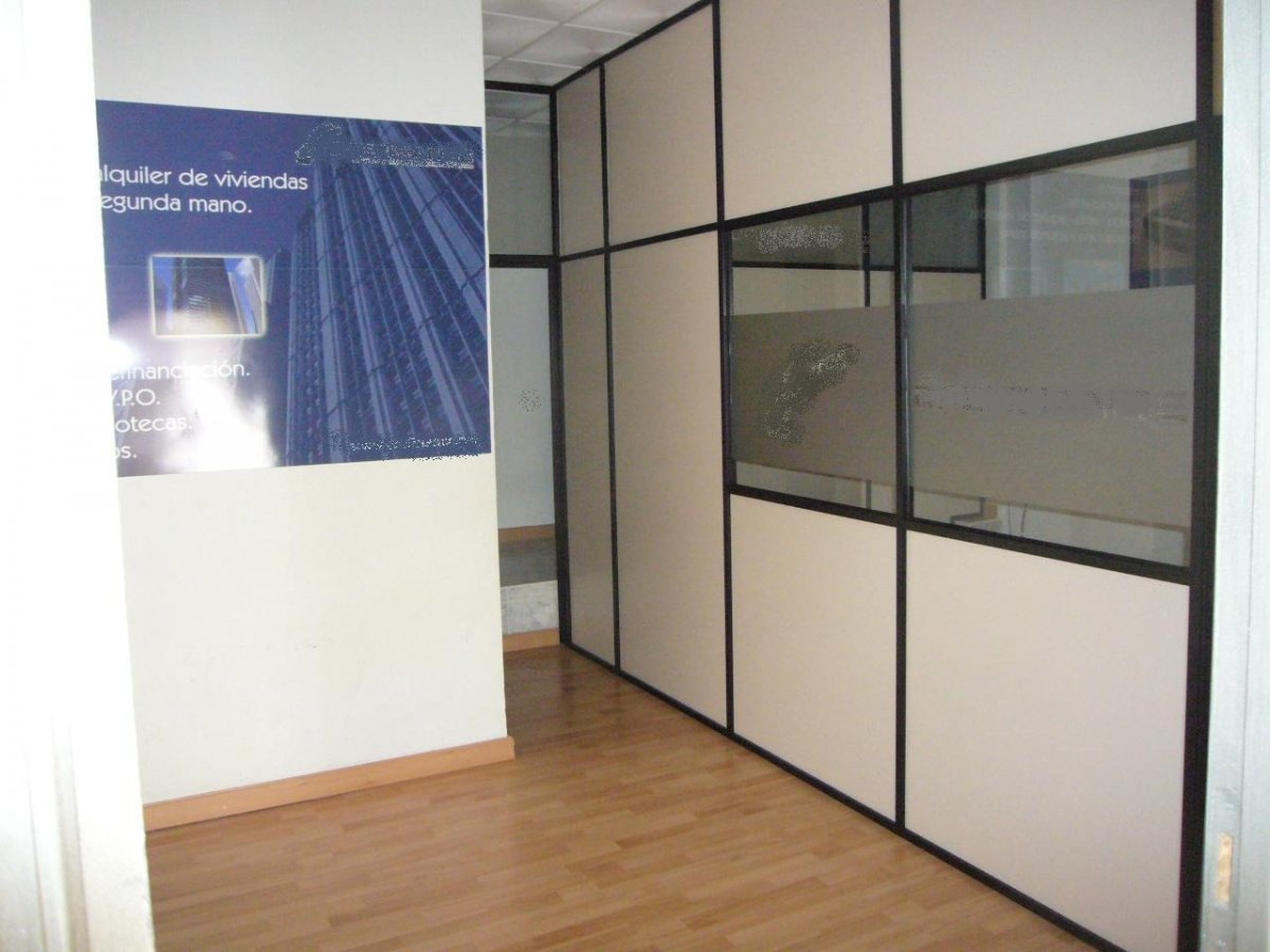 Gewerbefläche wenige Meter vom Mercadona Center entfernt, Torrevieja