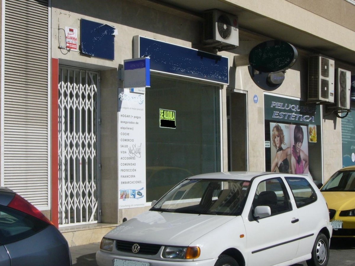Gewerbefläche wenige Meter vom Mercadona Center entfernt, Torrevieja