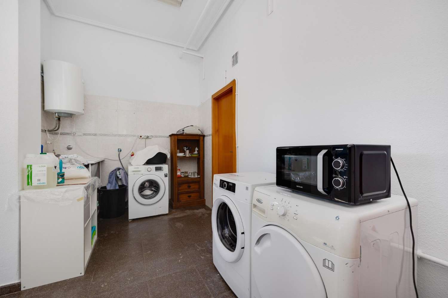 GESCHÄFTSRAUM IM EINKAUFSZENTRUM DOÑA PEPA (CIUDAD QUESADA)