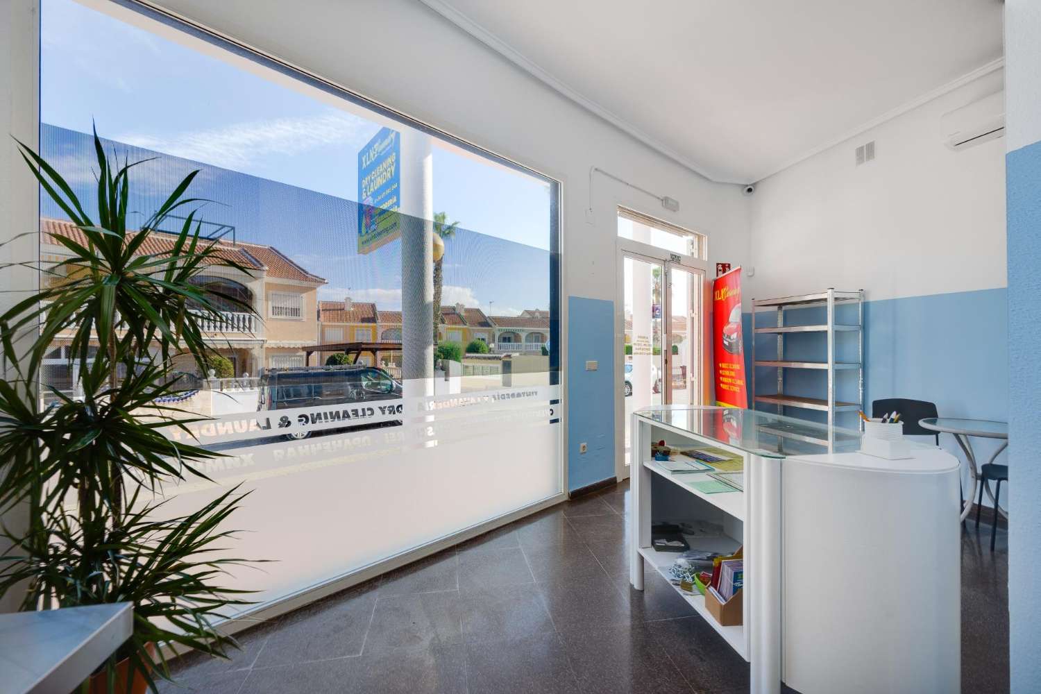 GESCHÄFTSRAUM IM EINKAUFSZENTRUM DOÑA PEPA (CIUDAD QUESADA)