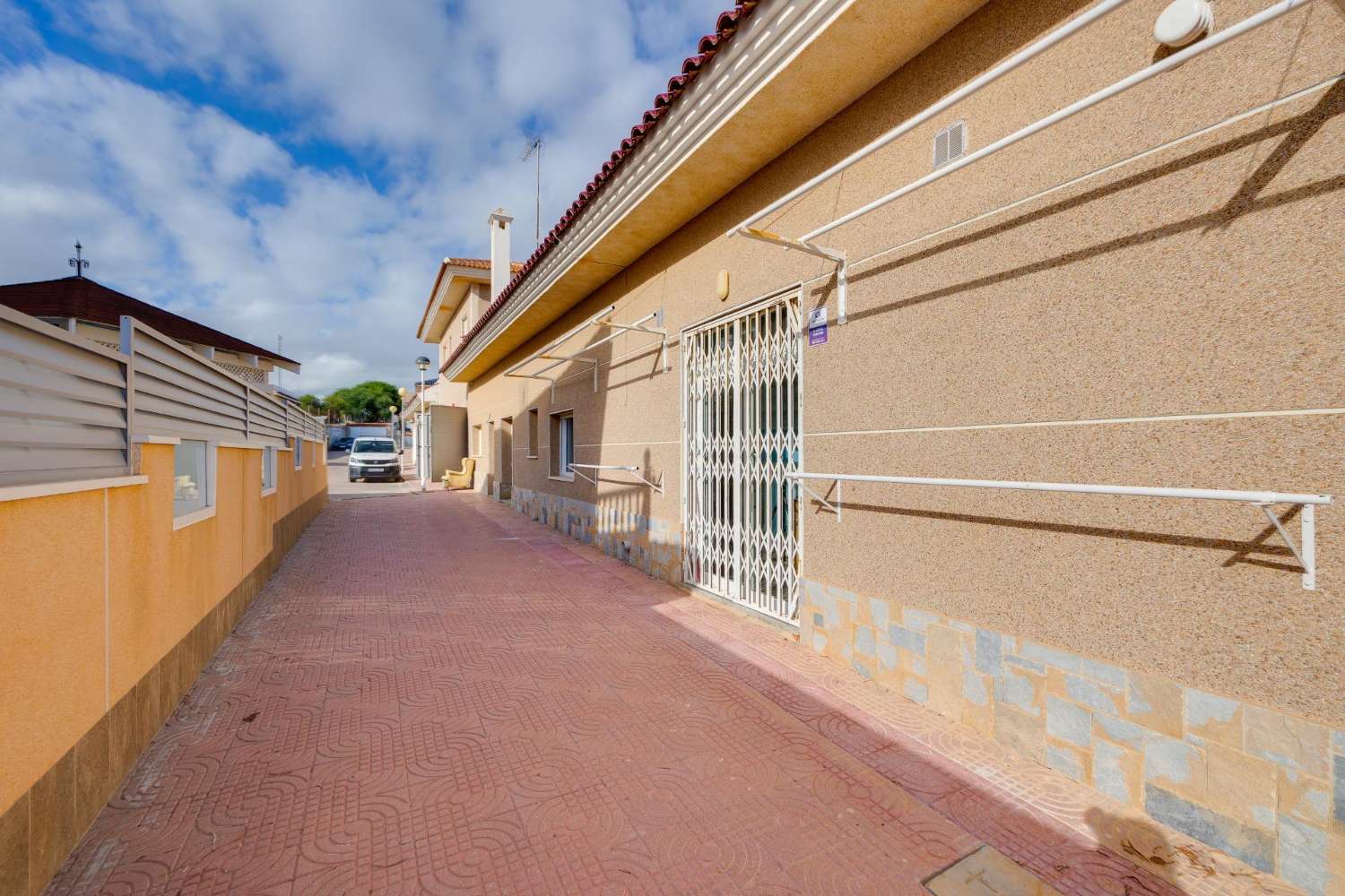 GESCHÄFTSRAUM IM EINKAUFSZENTRUM DOÑA PEPA (CIUDAD QUESADA)