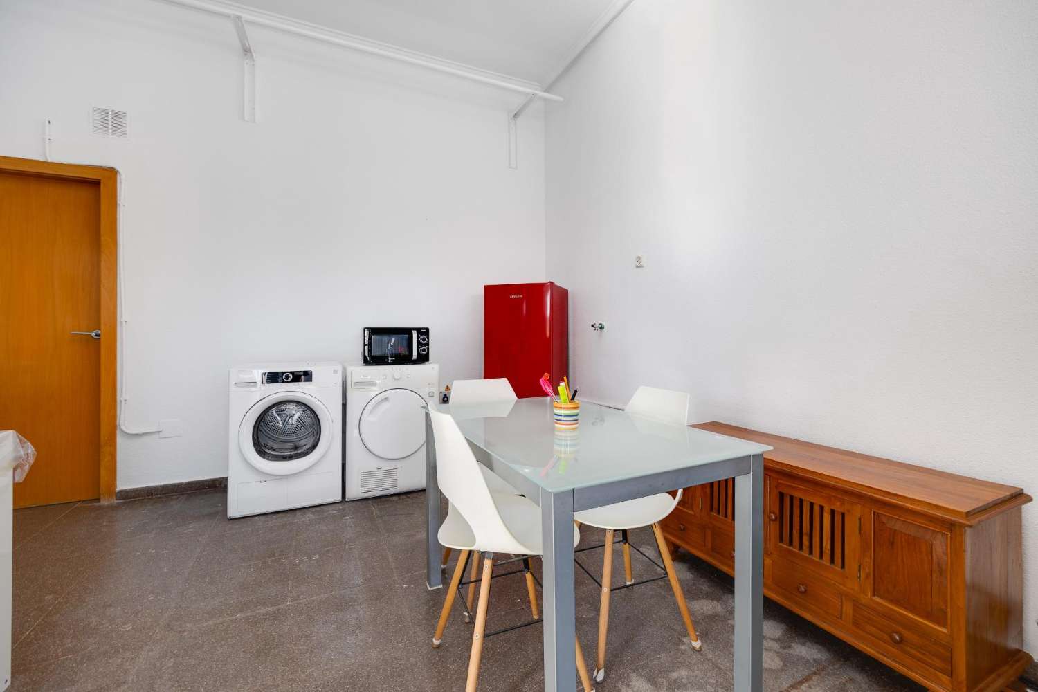 GESCHÄFTSRAUM IM EINKAUFSZENTRUM DOÑA PEPA (CIUDAD QUESADA)