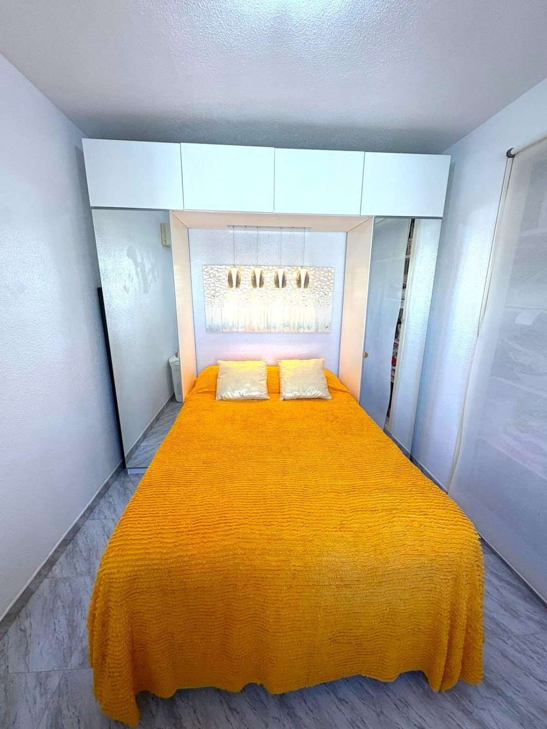 BUNGALOW I STADSOMRÅDET. TORREALMENDROS! TORREVIEJA