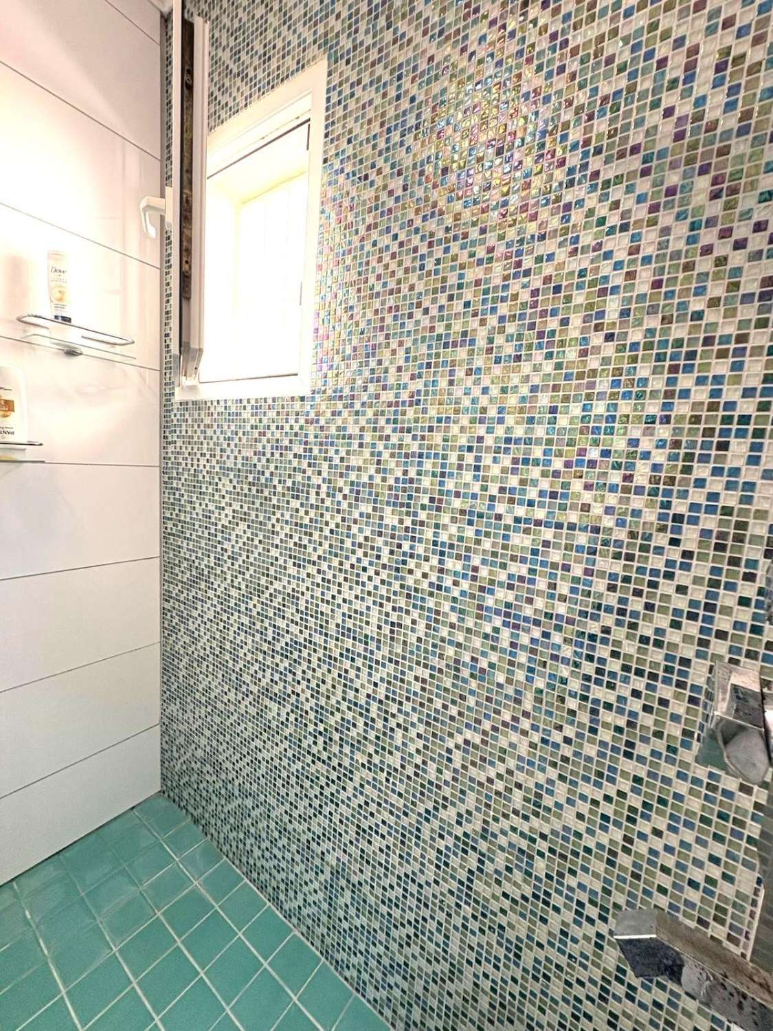 BUNGALOW I STADSOMRÅDET. TORREALMENDROS! TORREVIEJA