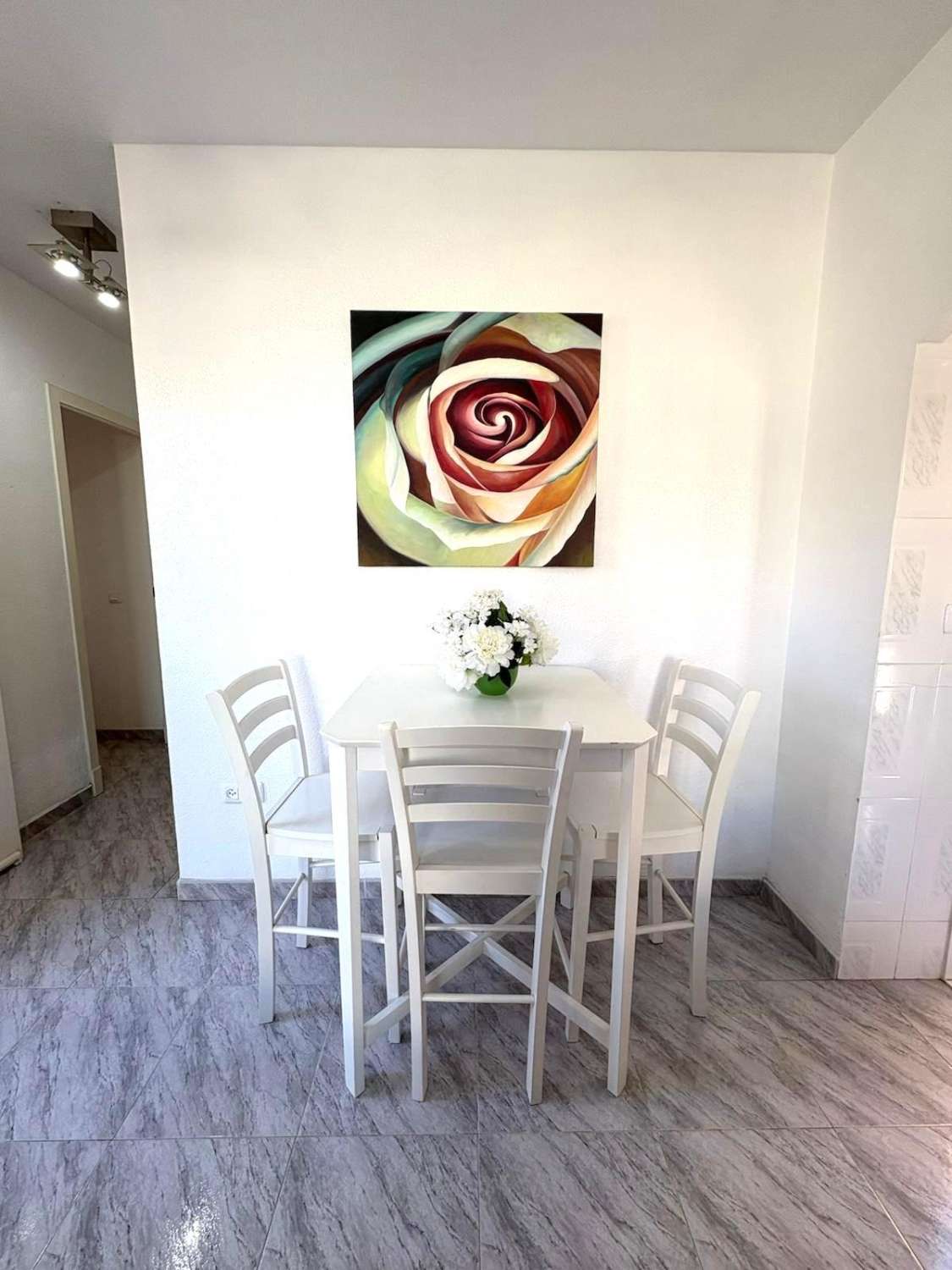 BUNGALOW I STADSOMRÅDET. TORREALMENDROS! TORREVIEJA