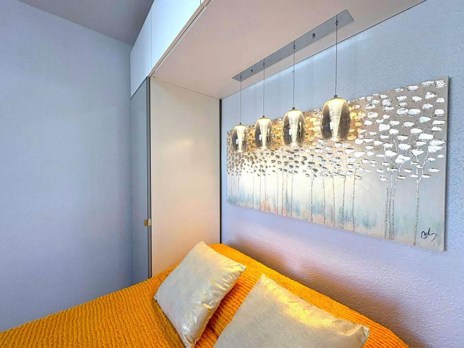 BUNGALOW I STADSOMRÅDET. TORREALMENDROS! TORREVIEJA