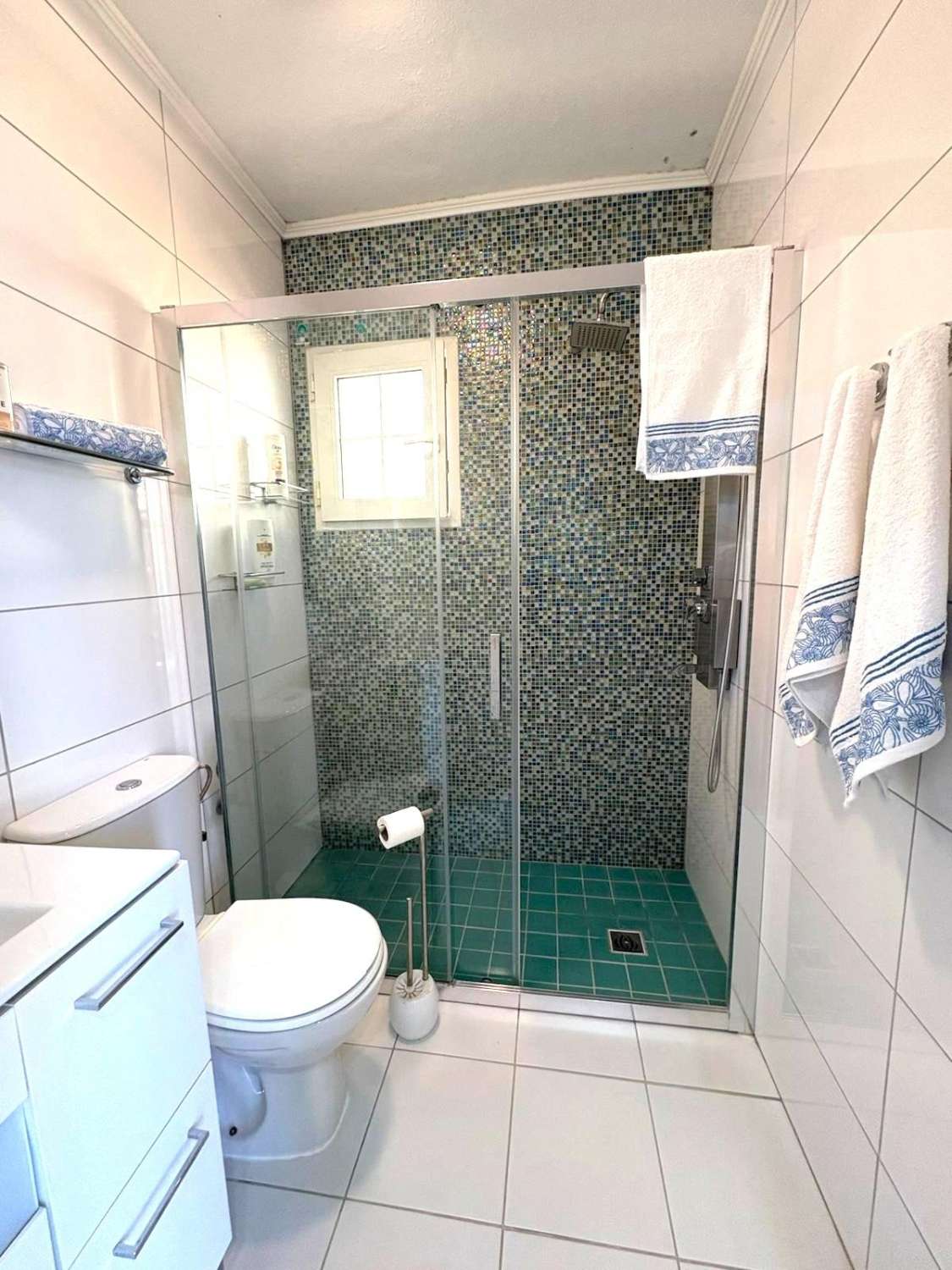 BUNGALOW I STADSOMRÅDET. TORREALMENDROS! TORREVIEJA