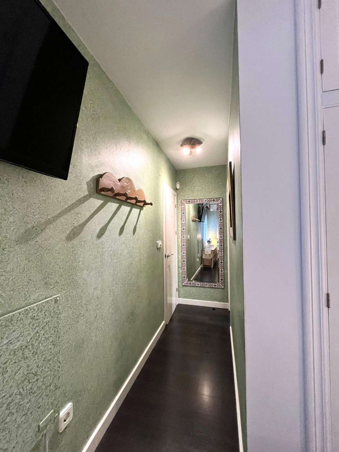 Esplendido Ático, gran terraza, 3 dormitorios, 2 baños, orientación Sur, céntrico y cerca de la playa