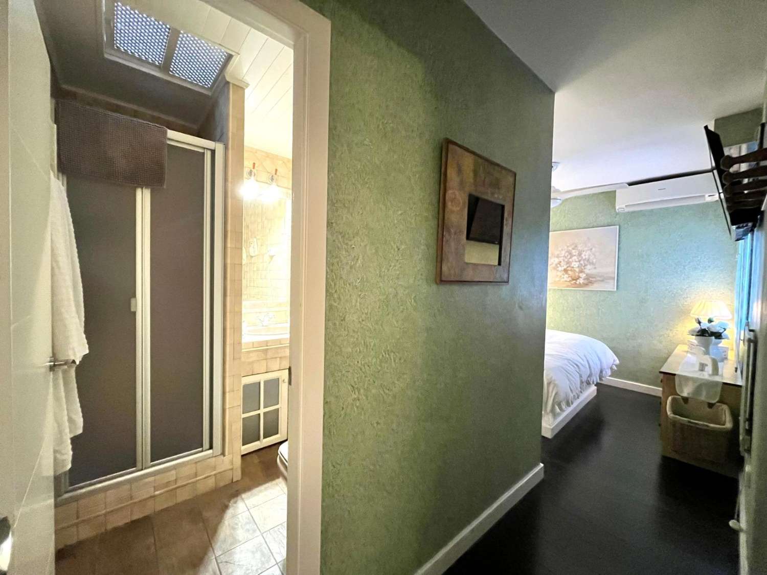 Esplendido Ático, gran terraza, 3 dormitorios, 2 baños, orientación Sur, céntrico y cerca de la playa