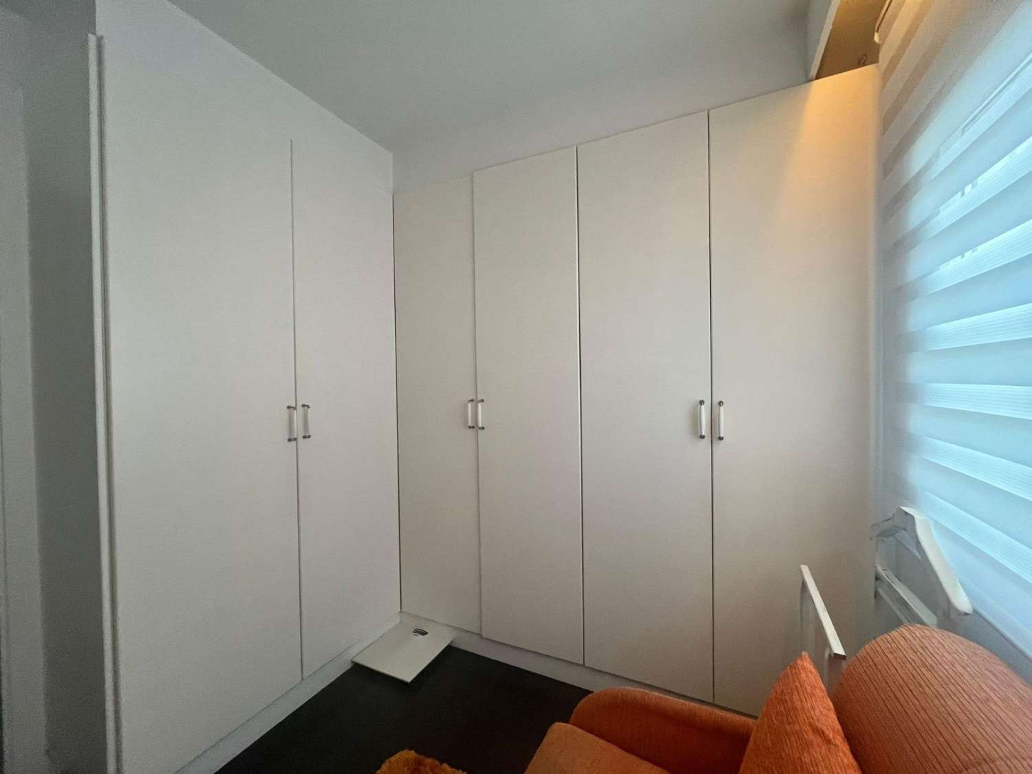 Esplendido Ático, gran terraza, 3 dormitorios, 2 baños, orientación Sur, céntrico y cerca de la playa