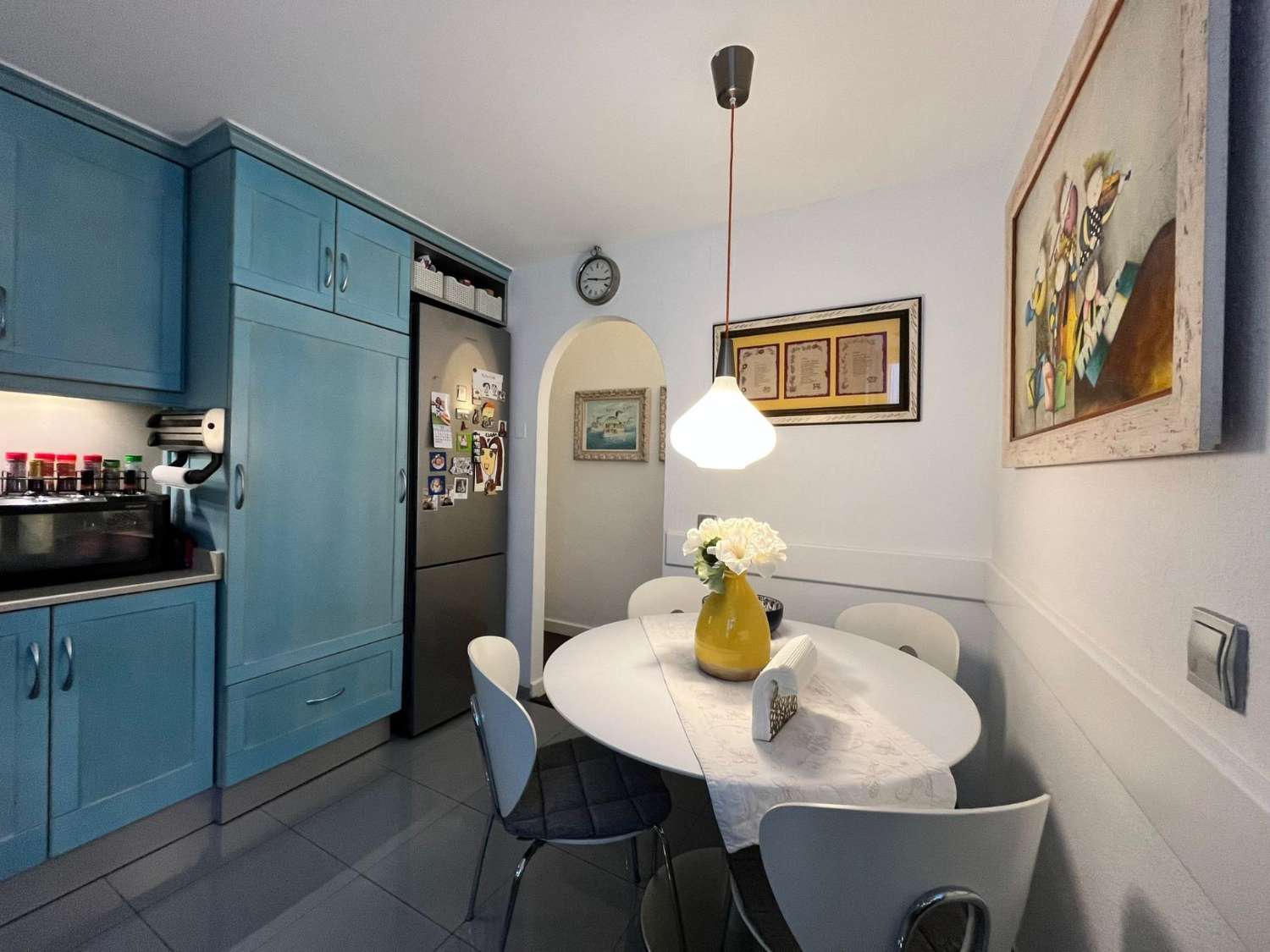 Esplendido Ático, gran terraza, 3 dormitorios, 2 baños, orientación Sur, céntrico y cerca de la playa