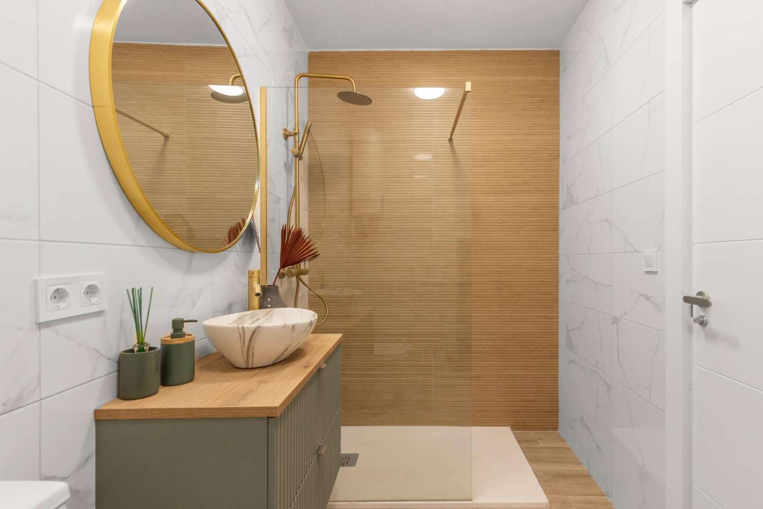 Renoviertes Haus im Herzen von Torrevieja mit Südausrichtung und nur 650 Meter vom Meer entfernt