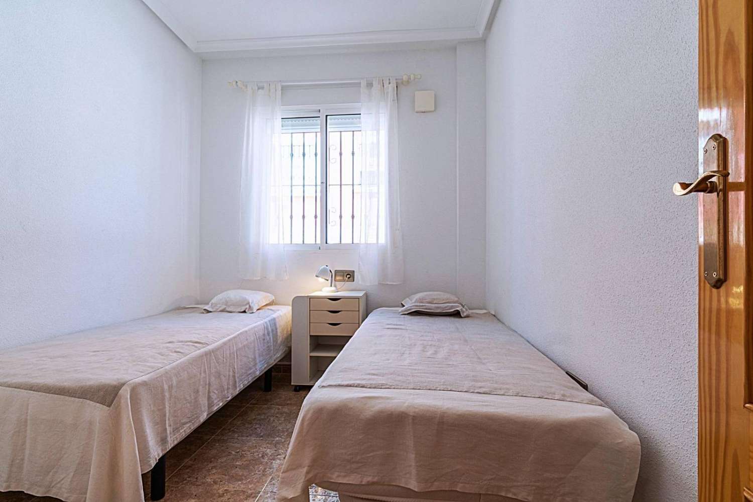 MAISON DE VILLE À LOS BALCONES AVEC PISCINE (TORREVIEJA)