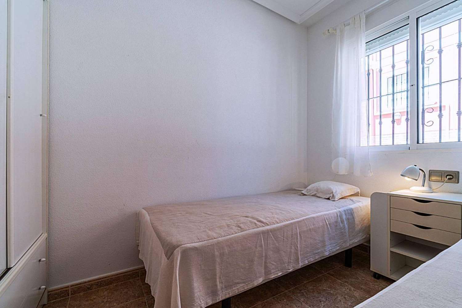 MAISON DE VILLE À LOS BALCONES AVEC PISCINE (TORREVIEJA)