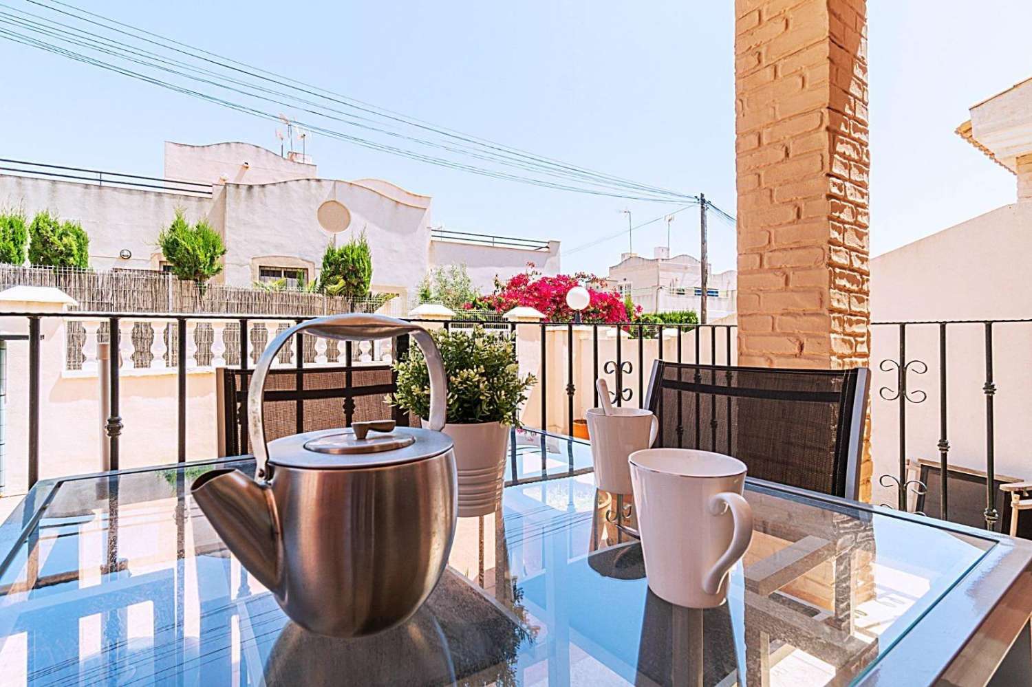 MAISON DE VILLE À LOS BALCONES AVEC PISCINE (TORREVIEJA)