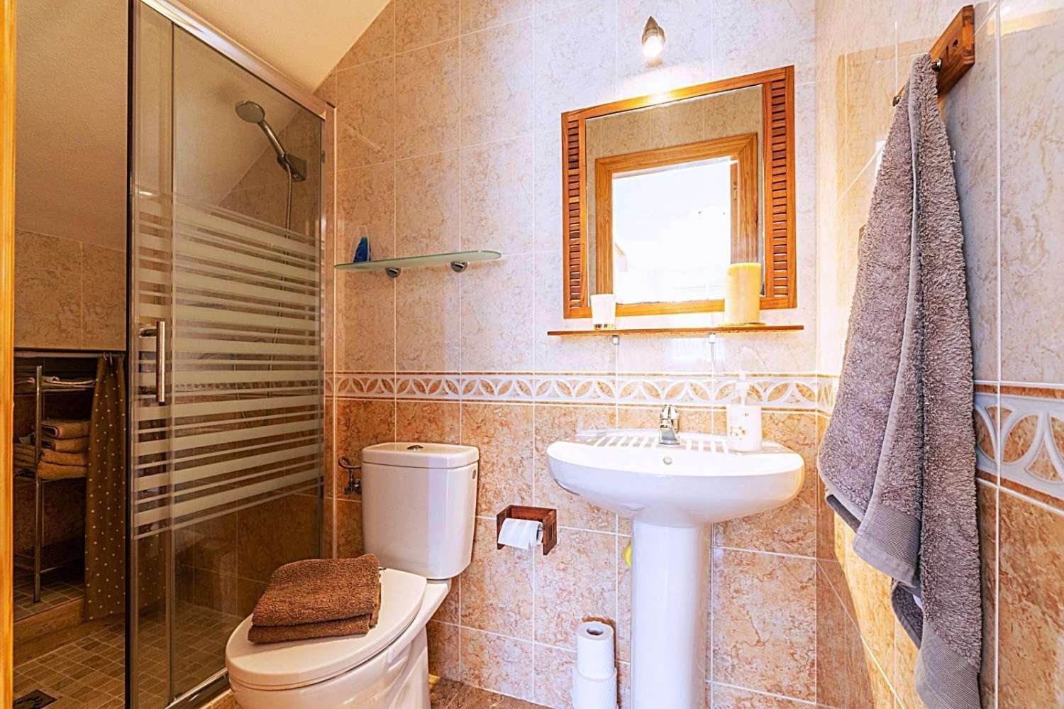 MAISON DE VILLE À LOS BALCONES AVEC PISCINE (TORREVIEJA)