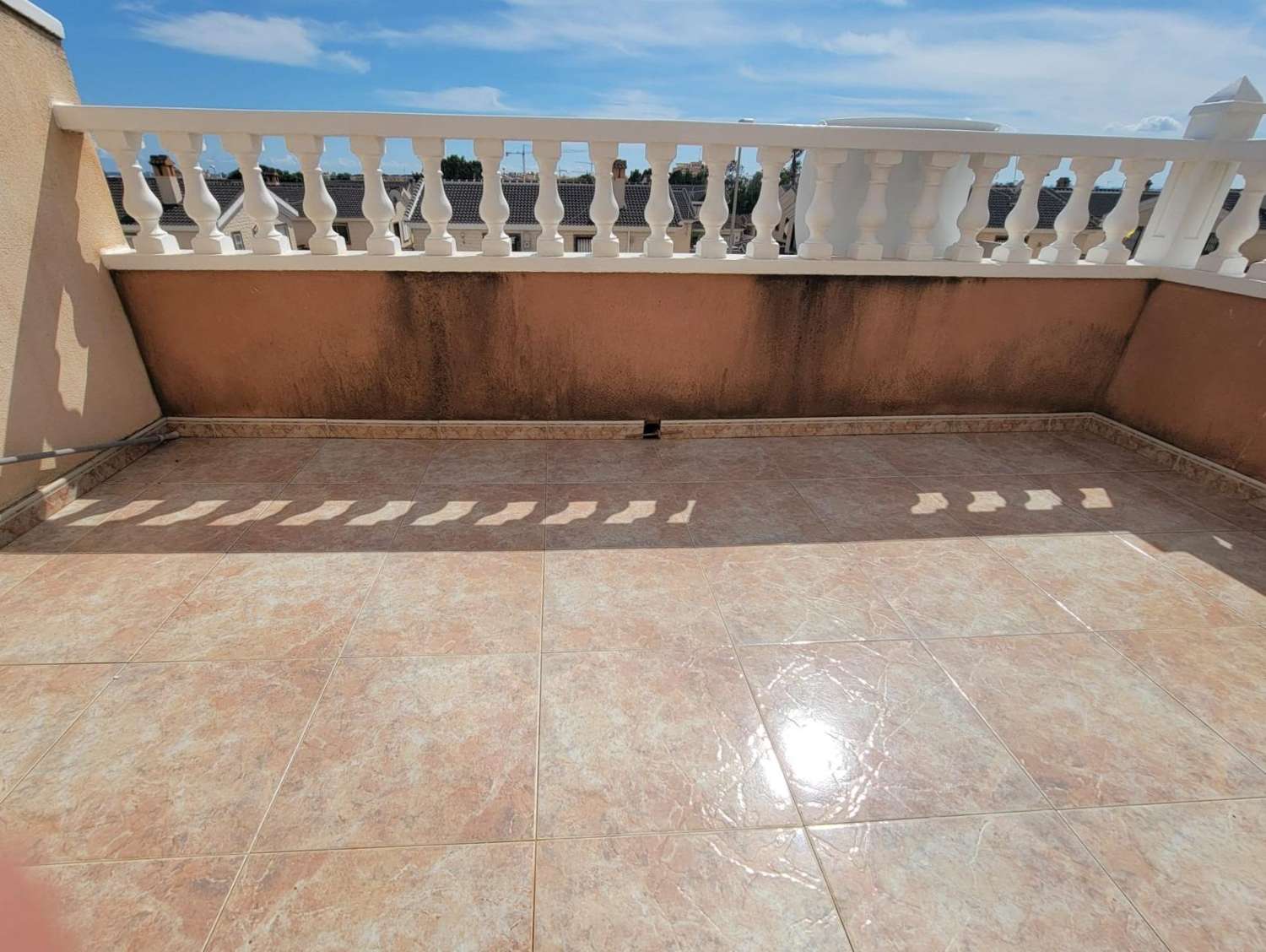 Bonito triplex, espacioso, 4 dormitorios, 3 baños, terrazas amplias, cerca de la playa en Torre de la Horadada