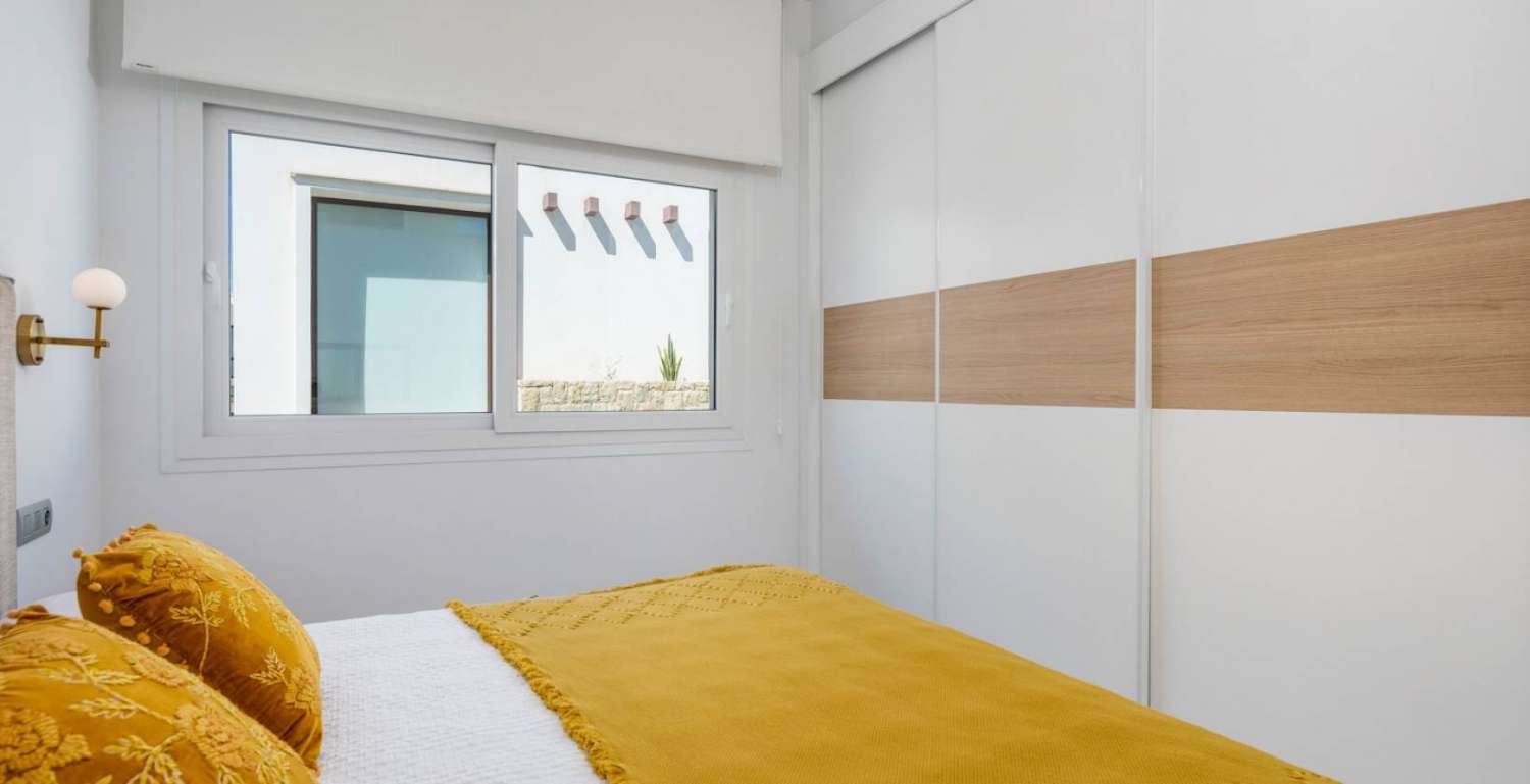 Відкрийте для себе свій новий будинок у Villas del Mar II, La Manga del Mar Menor