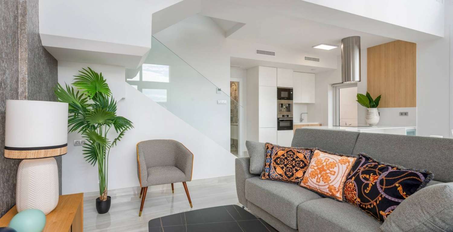 Відкрийте для себе свій новий будинок у Villas del Mar II, La Manga del Mar Menor